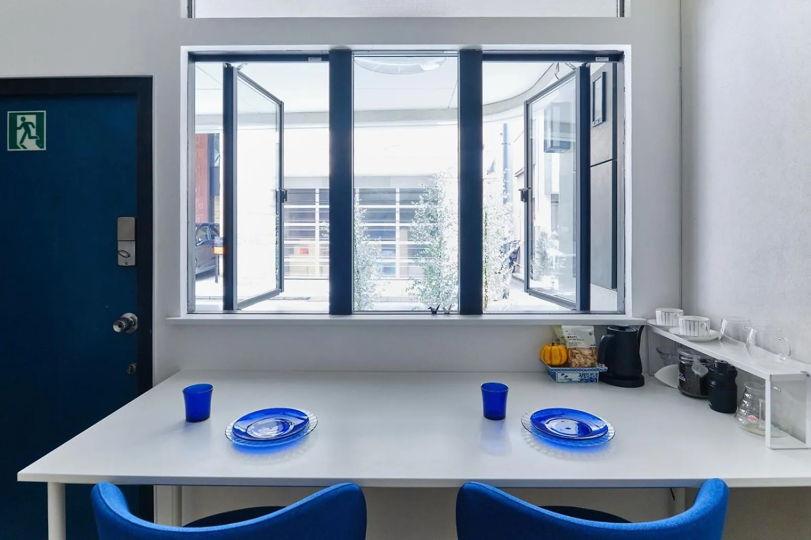 Kaikai House - Art, Design & Family In Shibuya Villa Tokio
